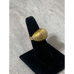 Vtg Sz 6.5 Monet Fashion Ring Puffy Shrimp Dome Domed Designer READ